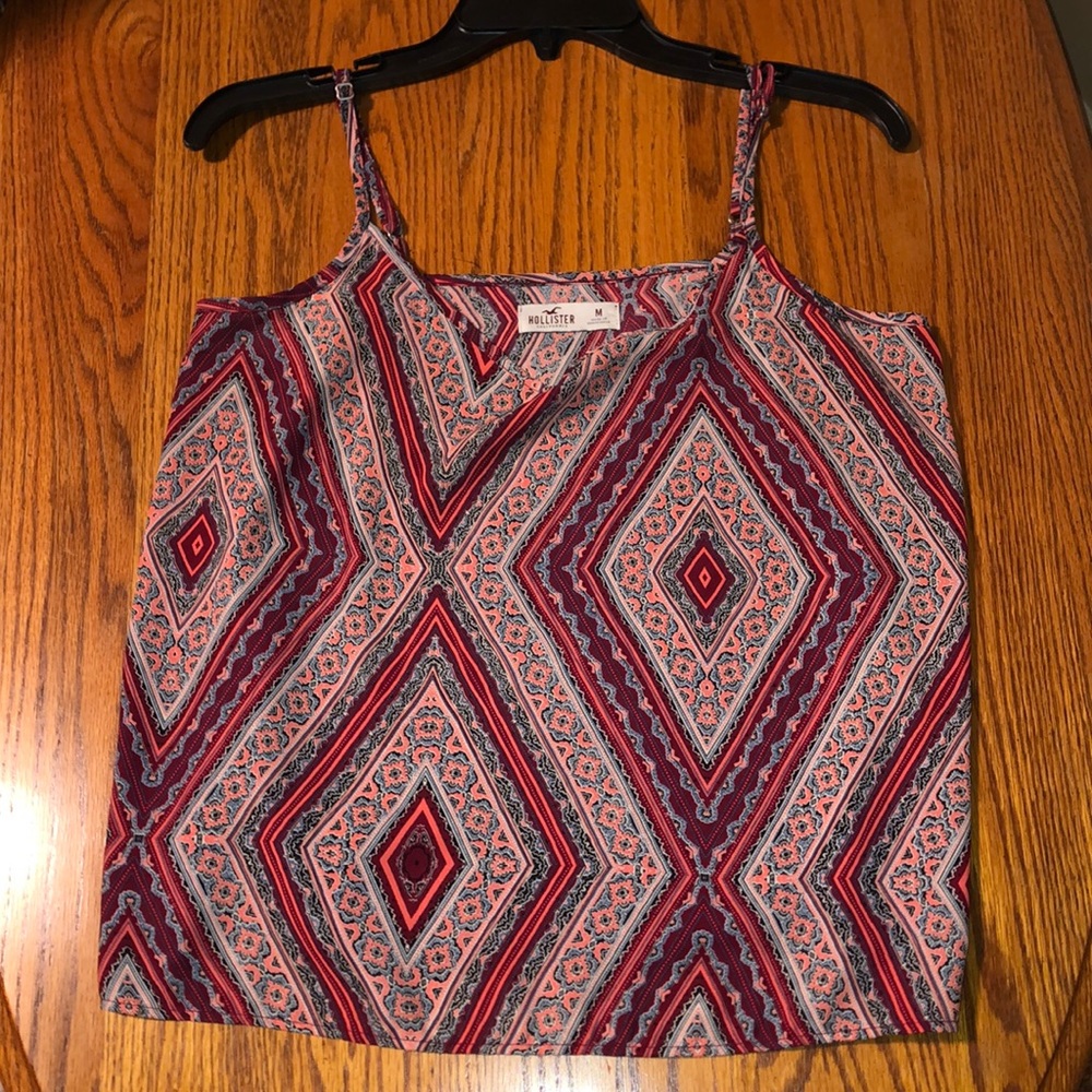 Hollister top